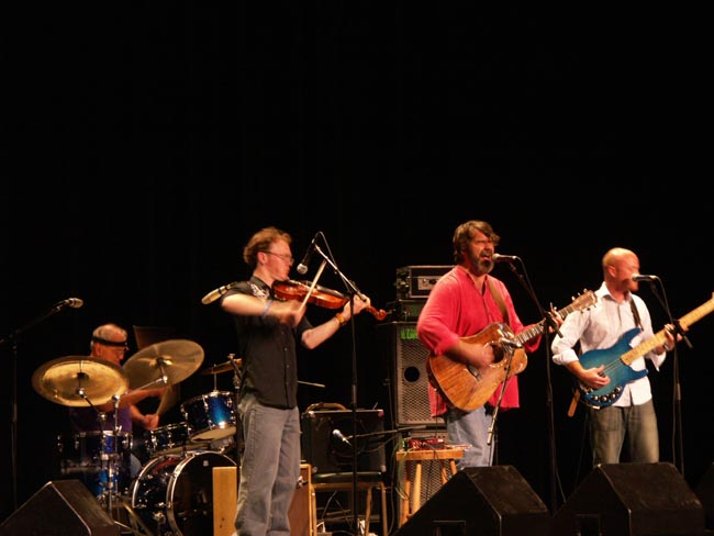 2005-04-30--15-42-08